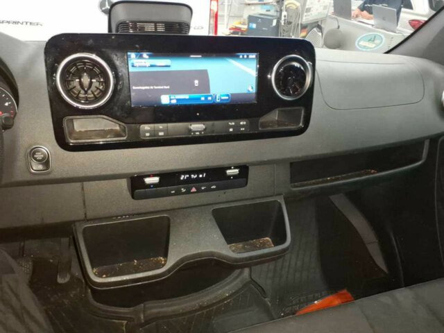 MERCEDES-BENZ Sprinter 317 CDI,3665mm,Automatik,Kamera... - Kravas mikroautobuss: foto 4 MERCEDES-BENZ Sprinter 317 CDI,3665mm,Automatik,Kamera... - Kravas mikroautobuss: foto 4