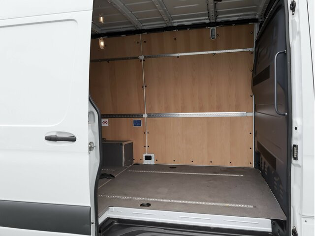 MERCEDES-BENZ Sprinter 317 CDI,3665mm,Automatik,Kamera - Kravas mikroautobuss: foto 2 MERCEDES-BENZ Sprinter 317 CDI,3665mm,Automatik,Kamera - Kravas mikroautobuss: foto 2