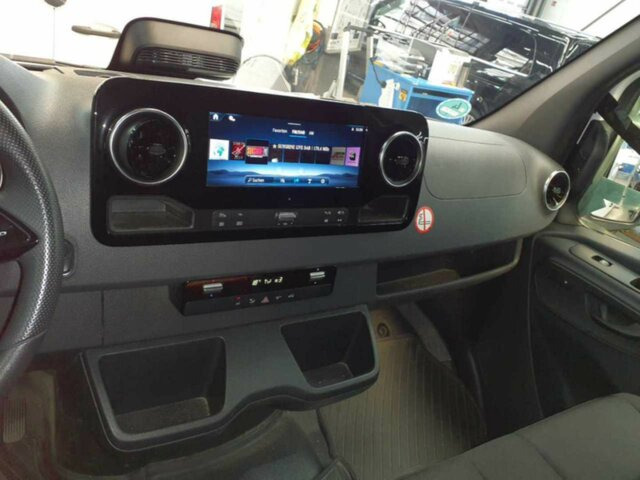 MERCEDES-BENZ Sprinter 317 CDI,3665mm,Automatik,Kamera... - Kravas mikroautobuss: foto 5 MERCEDES-BENZ Sprinter 317 CDI,3665mm,Automatik,Kamera... - Kravas mikroautobuss: foto 5