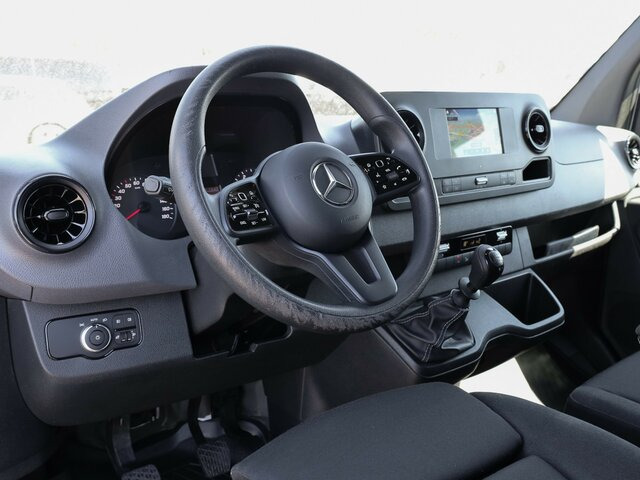 MERCEDES-BENZ Sprinter 317 CDI Kasten,L2H2,MBUX,Kamera - Kravas mikroautobuss: foto 5 MERCEDES-BENZ Sprinter 317 CDI Kasten,L2H2,MBUX,Kamera - Kravas mikroautobuss: foto 5