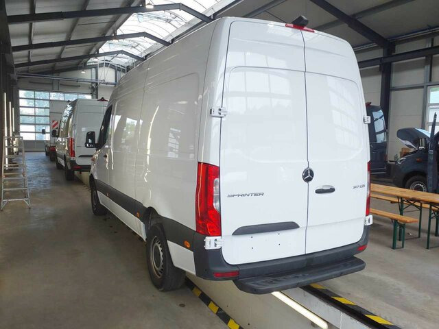 Kravas mikroautobuss MERCEDES-BENZ Sprinter 317 CDI Kasten,L2H2,MBUX,Kamera: foto 15