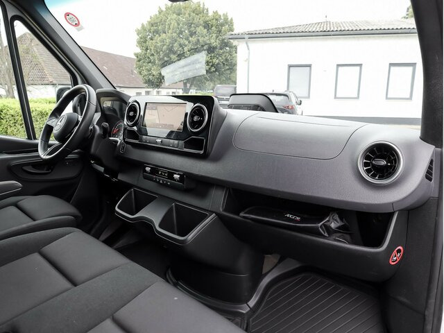 MERCEDES-BENZ Sprinter 317 CDI,L2H2,Automatik,Kamera,LED - Kravas mikroautobuss: foto 4 MERCEDES-BENZ Sprinter 317 CDI,L2H2,Automatik,Kamera,LED - Kravas mikroautobuss: foto 4