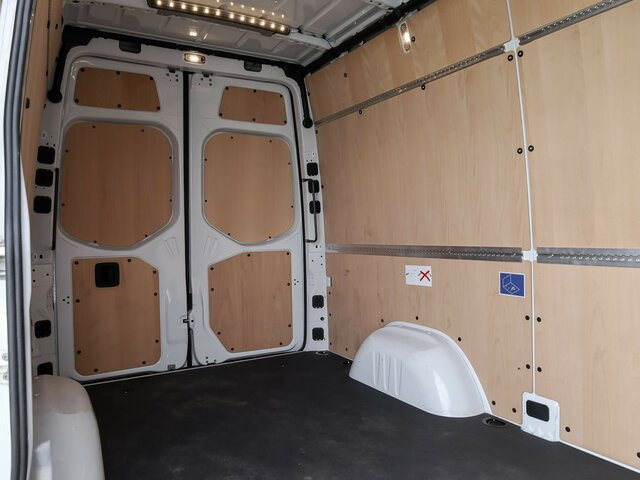 MERCEDES-BENZ Sprinter 317 CDI,L2H2,Automatik,Kamera,LED - Kravas mikroautobuss: foto 2 MERCEDES-BENZ Sprinter 317 CDI,L2H2,Automatik,Kamera,LED - Kravas mikroautobuss: foto 2