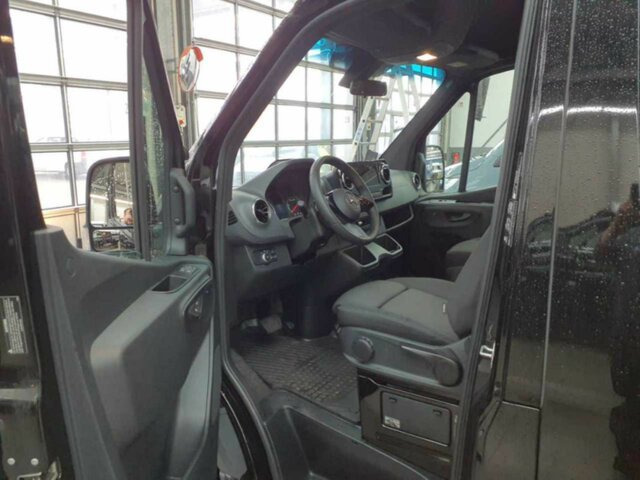 MERCEDES-BENZ Sprinter 317 CDI Maxi Kombi Tourer,9Sitze,9GTr.... - Mikroautobuss, Pasažieru furgons: foto 2 MERCEDES-BENZ Sprinter 317 CDI Maxi Kombi Tourer,9Sitze,9GTr.... - Mikroautobuss, Pasažieru furgons: foto 2