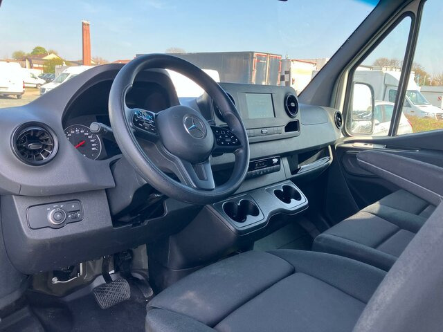 MERCEDES-BENZ Sprinter 317 Maxi,9GTronic,MBUX,Kamera,Navi - Kravas mikroautobuss: foto 4 MERCEDES-BENZ Sprinter 317 Maxi,9GTronic,MBUX,Kamera,Navi - Kravas mikroautobuss: foto 4