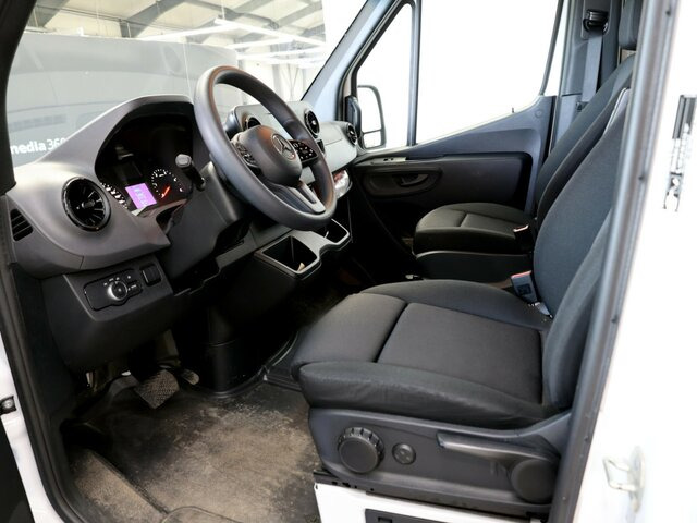 MERCEDES-BENZ Sprinter 319CDI DOKA,Allrad,Automatik,LED - Automašīna ar kravas platformu, Kravas-pasažieru furgons: foto 2 MERCEDES-BENZ Sprinter 319CDI DOKA,Allrad,Automatik,LED - Automašīna ar kravas platformu, Kravas-pasažieru furgons: foto 2