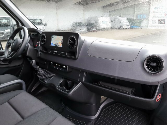 MERCEDES-BENZ Sprinter317CDI Maxi Koffer,LBW,Klima,Kamera... - Furgons ar slēgtā virsbūve: foto 4 MERCEDES-BENZ Sprinter317CDI Maxi Koffer,LBW,Klima,Kamera... - Furgons ar slēgtā virsbūve: foto 4