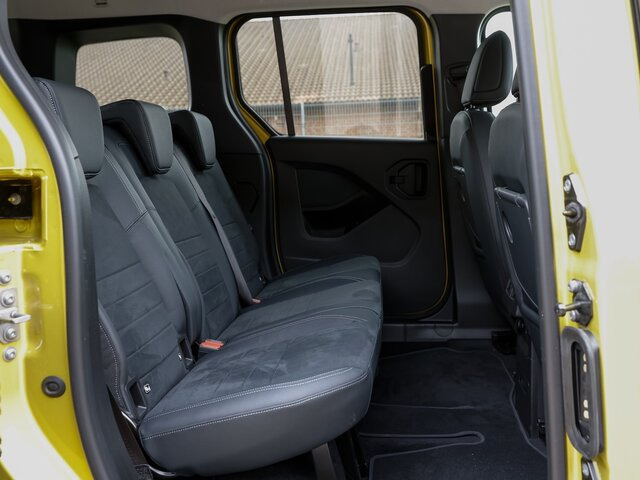 MERCEDES-BENZ T 180 Progressive,AHK,LED,Navi,Kamera,Tempomat... - Pasažieru furgons: foto 2 MERCEDES-BENZ T 180 Progressive,AHK,LED,Navi,Kamera,Tempomat... - Pasažieru furgons: foto 2