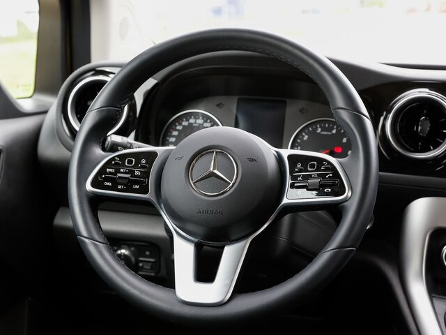 MERCEDES-BENZ T 180 Progressive,AHK,LED,Navi,Kamera,Tempomat... - Pasažieru furgons: foto 5 MERCEDES-BENZ T 180 Progressive,AHK,LED,Navi,Kamera,Tempomat... - Pasažieru furgons: foto 5