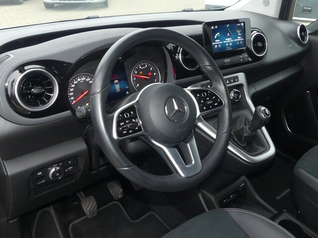 MERCEDES-BENZ T 180 Progressive,LED,MBUX,Navi,Rückfahrkamera - Pasažieru furgons: foto 4 MERCEDES-BENZ T 180 Progressive,LED,MBUX,Navi,Rückfahrkamera - Pasažieru furgons: foto 4