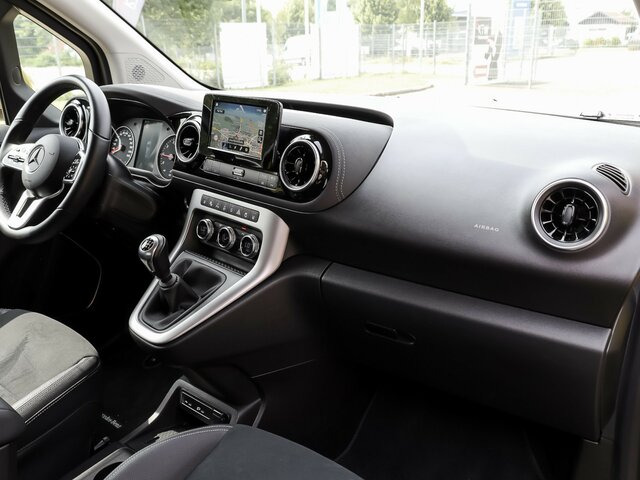 MERCEDES-BENZ T 180 Progressive,LED,Navi,Kamera,Tempomat - Pasažieru furgons: foto 4 MERCEDES-BENZ T 180 Progressive,LED,Navi,Kamera,Tempomat - Pasažieru furgons: foto 4