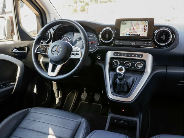 MERCEDES-BENZ T 180 Progressive,MBUX,LED,AHK,Navi,Kamera - Pasažieru furgons: foto 3 MERCEDES-BENZ T 180 Progressive,MBUX,LED,AHK,Navi,Kamera - Pasažieru furgons: foto 3
