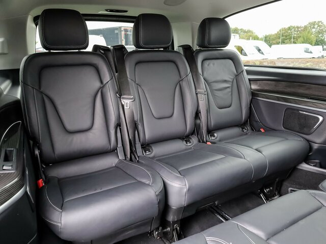 MERCEDES-BENZ V 300 Avantgarde Extralang,2xSchiebetür el.,AHK... - Mikroautobuss, Pasažieru furgons: foto 4 MERCEDES-BENZ V 300 Avantgarde Extralang,2xSchiebetür el.,AHK... - Mikroautobuss, Pasažieru furgons: foto 4