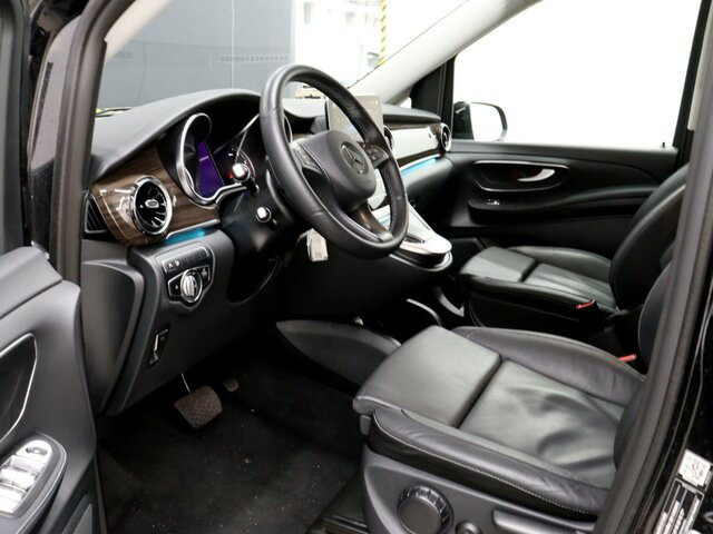 MERCEDES-BENZ V 300 Avantgarde Extralang,2xSchiebetür elektr.... - Pasažieru furgons: foto 2 MERCEDES-BENZ V 300 Avantgarde Extralang,2xSchiebetür elektr.... - Pasažieru furgons: foto 2