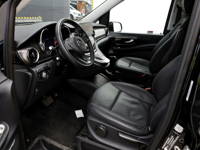 MERCEDES-BENZ V 300 Avantgarde Extralang,Allrad,2Schiebetüren... - Pasažieru furgons: foto 2 MERCEDES-BENZ V 300 Avantgarde Extralang,Allrad,2Schiebetüren... - Pasažieru furgons: foto 2