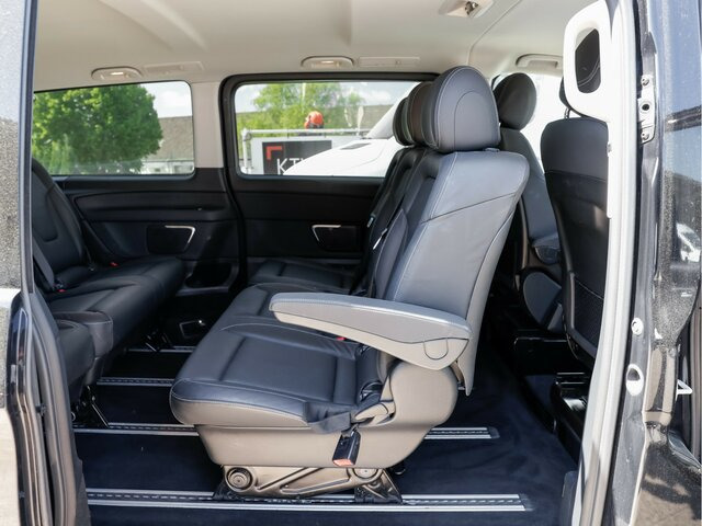 MERCEDES-BENZ V 300 Edition Extralang,2xSchiebetür el.,8Sitzer - Pasažieru furgons: foto 2 MERCEDES-BENZ V 300 Edition Extralang,2xSchiebetür el.,8Sitzer - Pasažieru furgons: foto 2