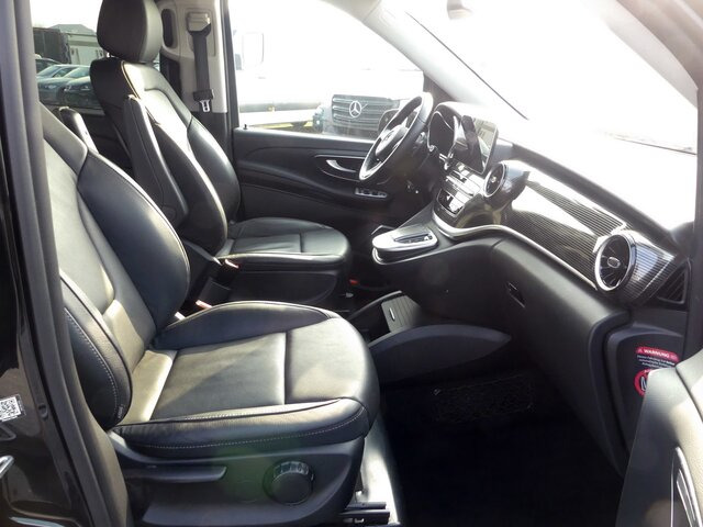 MERCEDES-BENZ V 300 Edition Extralang,2xSchiebetür el,8Sitzer... - Mikroautobuss, Pasažieru furgons: foto 3 MERCEDES-BENZ V 300 Edition Extralang,2xSchiebetür el,8Sitzer... - Mikroautobuss, Pasažieru furgons: foto 3