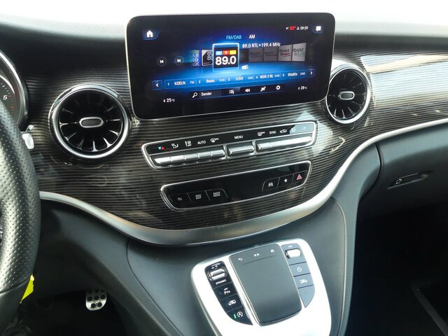 MERCEDES-BENZ V 300 Edition Extralang,2xSchiebetür el,8Sitzer... - Mikroautobuss, Pasažieru furgons: foto 5 MERCEDES-BENZ V 300 Edition Extralang,2xSchiebetür el,8Sitzer... - Mikroautobuss, Pasažieru furgons: foto 5