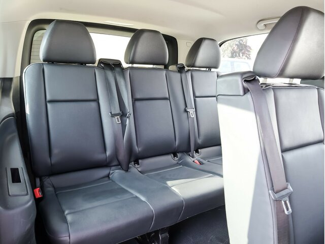 MERCEDES-BENZ Vito 111 TourerPro,lang,8Sitze,Klima,Tempomat - Pasažieru furgons: foto 4 MERCEDES-BENZ Vito 111 TourerPro,lang,8Sitze,Klima,Tempomat - Pasažieru furgons: foto 4