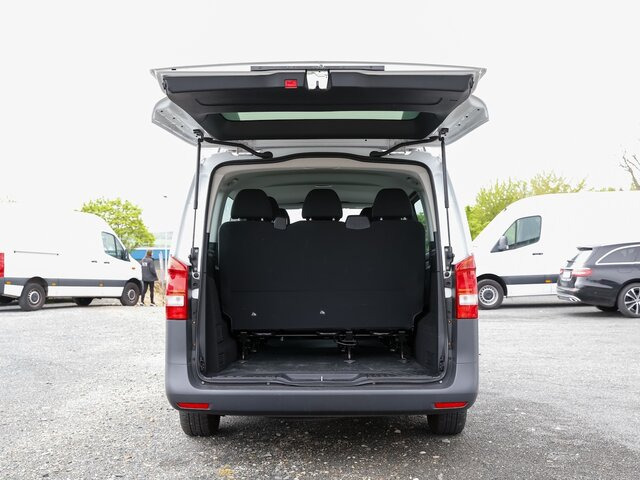 MERCEDES-BENZ Vito 111 TourerPro,lang,8Sitzer,Klima,Standhzg. - Pasažieru furgons: foto 3 MERCEDES-BENZ Vito 111 TourerPro,lang,8Sitzer,Klima,Standhzg. - Pasažieru furgons: foto 3