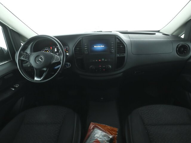 MERCEDES-BENZ Vito 114 TourerPro,Allrad,Automatik,Standhzg.... - Mikroautobuss, Pasažieru furgons: foto 2 MERCEDES-BENZ Vito 114 TourerPro,Allrad,Automatik,Standhzg.... - Mikroautobuss, Pasažieru furgons: foto 2