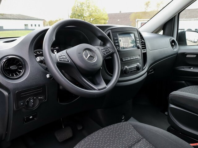 MERCEDES-BENZ Vito 114 TourerPro,Extralang,8Sitzer,Automatik... - Pasažieru furgons: foto 5 MERCEDES-BENZ Vito 114 TourerPro,Extralang,8Sitzer,Automatik... - Pasažieru furgons: foto 5