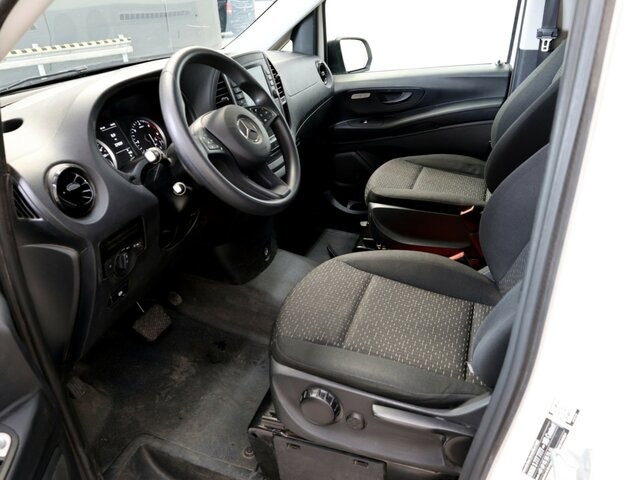 MERCEDES-BENZ Vito 114 TourerPro,Extralang,8Sitzer,Automatik... - Mikroautobuss, Pasažieru furgons: foto 2 MERCEDES-BENZ Vito 114 TourerPro,Extralang,8Sitzer,Automatik... - Mikroautobuss, Pasažieru furgons: foto 2