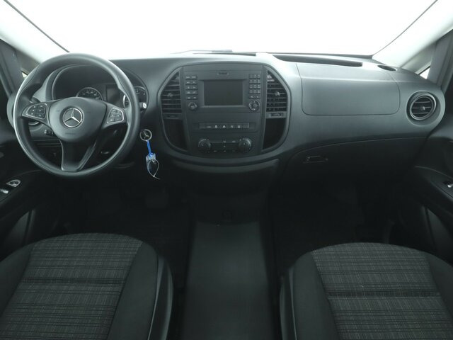 MERCEDES-BENZ Vito 114 TourerPro,Extralang,8Sitzer,Automatik... - Mikroautobuss, Pasažieru furgons: foto 2 MERCEDES-BENZ Vito 114 TourerPro,Extralang,8Sitzer,Automatik... - Mikroautobuss, Pasažieru furgons: foto 2
