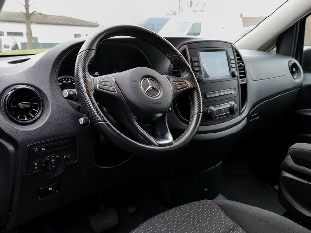 MERCEDES-BENZ Vito 114 TourerPro,Extralang,AMF Rollstuhlrampe... - Pasažieru furgons: foto 5 MERCEDES-BENZ Vito 114 TourerPro,Extralang,AMF Rollstuhlrampe... - Pasažieru furgons: foto 5