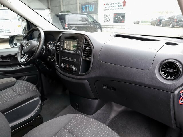 MERCEDES-BENZ Vito 114 TourerPro,Extralang,AMF Rollstuhlrampe... - Pasažieru furgons: foto 3 MERCEDES-BENZ Vito 114 TourerPro,Extralang,AMF Rollstuhlrampe... - Pasažieru furgons: foto 3