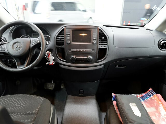 MERCEDES-BENZ Vito 114 TourerPro,lang,Automatik,8Sitze,Kamera... - Mikroautobuss, Pasažieru furgons: foto 2 MERCEDES-BENZ Vito 114 TourerPro,lang,Automatik,8Sitze,Kamera... - Mikroautobuss, Pasažieru furgons: foto 2