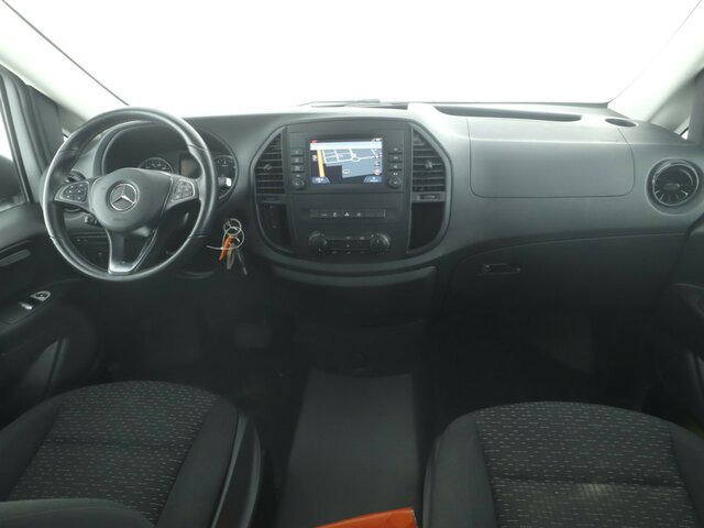 MERCEDES-BENZ Vito 114 TourerPro,lang,Automatik,8Sitze,Kamera... - Mikroautobuss, Pasažieru furgons: foto 2 MERCEDES-BENZ Vito 114 TourerPro,lang,Automatik,8Sitze,Kamera... - Mikroautobuss, Pasažieru furgons: foto 2