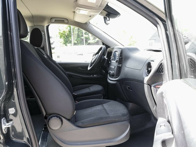 MERCEDES-BENZ Vito 114 TourerPro,lang,Automatik,8Sitze,Kamera - Mikroautobuss, Pasažieru furgons: foto 2 MERCEDES-BENZ Vito 114 TourerPro,lang,Automatik,8Sitze,Kamera - Mikroautobuss, Pasažieru furgons: foto 2