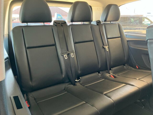 MERCEDES-BENZ Vito 116 TourerPro,lang,Allrad,8Sitze,Automatik - Mikroautobuss, Pasažieru furgons: foto 2 MERCEDES-BENZ Vito 116 TourerPro,lang,Allrad,8Sitze,Automatik - Mikroautobuss, Pasažieru furgons: foto 2