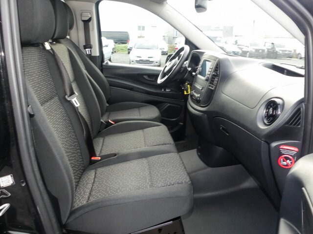 MERCEDES-BENZ Vito 116CDI lang,TourerPro,2Klima,9Sitze,Kamera - Mikroautobuss, Pasažieru furgons: foto 2 MERCEDES-BENZ Vito 116CDI lang,TourerPro,2Klima,9Sitze,Kamera - Mikroautobuss, Pasažieru furgons: foto 2