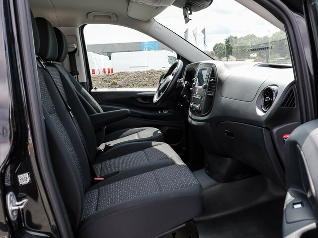 MERCEDES-BENZ Vito 116TourerPro ,Extralang,2xKlima,Kamera,AHK - Mikroautobuss, Pasažieru furgons: foto 3 MERCEDES-BENZ Vito 116TourerPro ,Extralang,2xKlima,Kamera,AHK - Mikroautobuss, Pasažieru furgons: foto 3