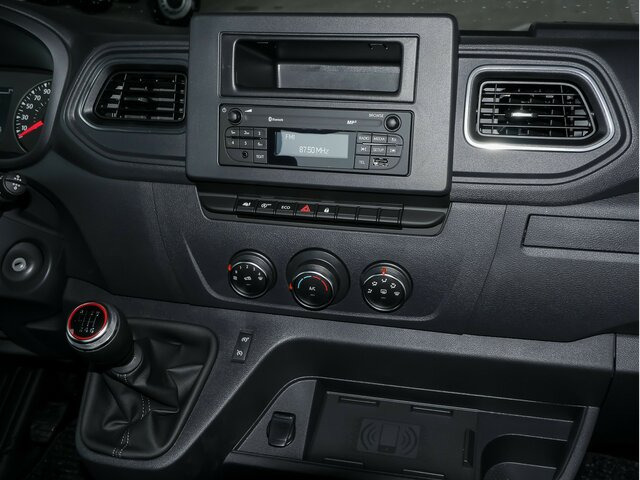 RENAULT Master Pritsche L4,3,5To,4200mm Ladefläche - Automašīna ar kravas platformu: foto 3 RENAULT Master Pritsche L4,3,5To,4200mm Ladefläche - Automašīna ar kravas platformu: foto 3