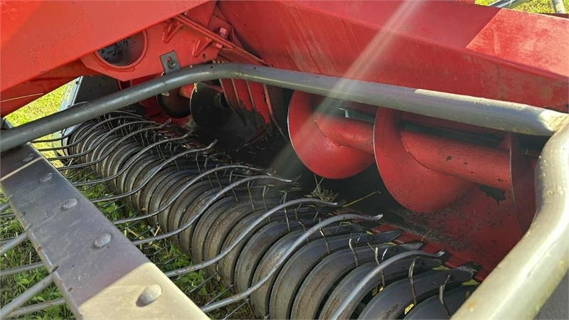 Massey Ferguson 1839 Småballe presser - Ruļļu ietinējs: foto 5 Massey Ferguson 1839 Småballe presser - Ruļļu ietinējs: foto 5