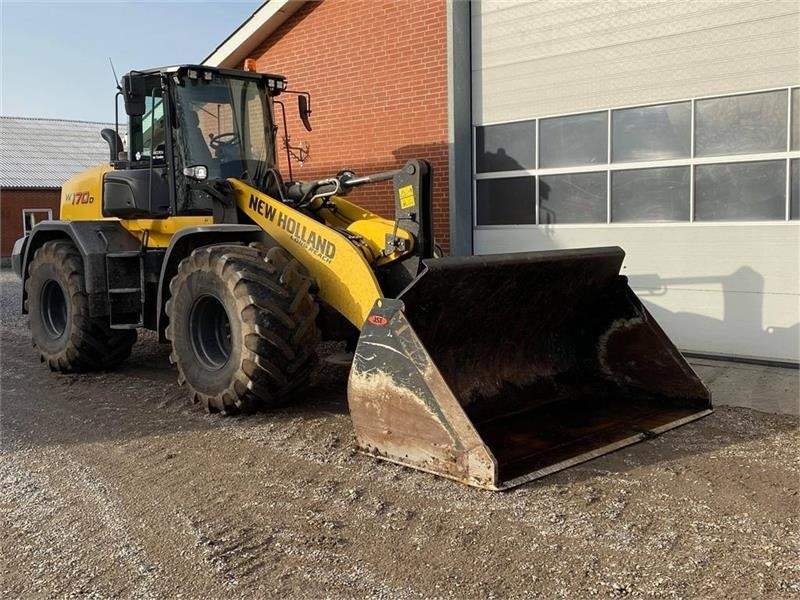 New Holland W170D lang arm - Riteņu iekrāvējs: foto 4 New Holland W170D lang arm - Riteņu iekrāvējs: foto 4