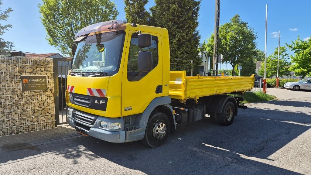 DAF Lkw 3-Seiten-Kipper Meiller 45.220, 2 x AHK, Servo - Kravas automašīna pašizgāzējs: foto 4 DAF Lkw 3-Seiten-Kipper Meiller 45.220, 2 x AHK, Servo - Kravas automašīna pašizgāzējs: foto 4