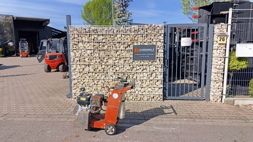 Husqvarna FS 400 LV Fugenschneider Bj 2017 mit Motorproblem - Asfalta frēze: foto 5 Husqvarna FS 400 LV Fugenschneider Bj 2017 mit Motorproblem - Asfalta frēze: foto 5