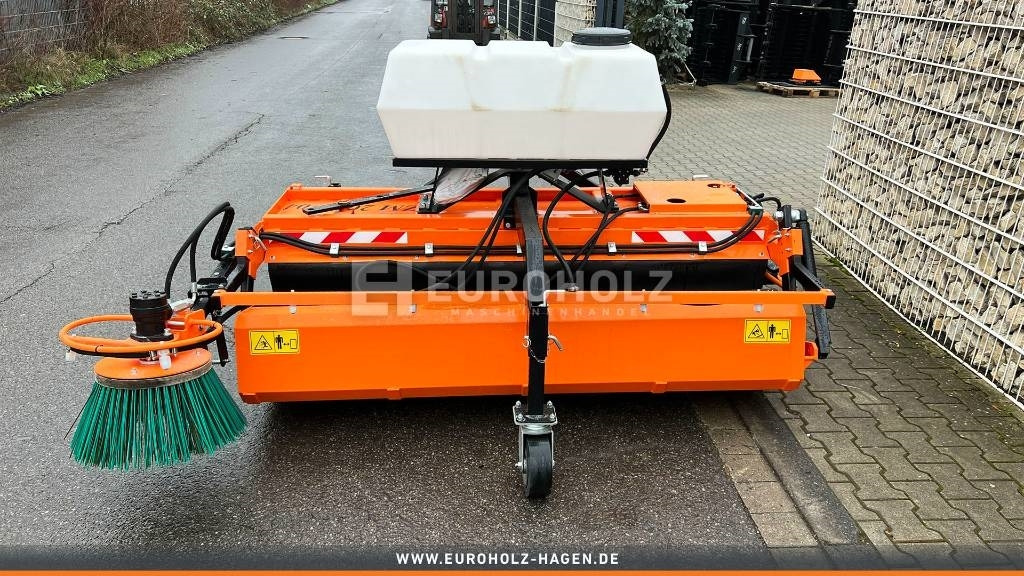 Kehrmaschine ZM2000 Seitenbesen 3-Punkt-Aufnahme - Birste: foto 4 Kehrmaschine ZM2000 Seitenbesen 3-Punkt-Aufnahme - Birste: foto 4