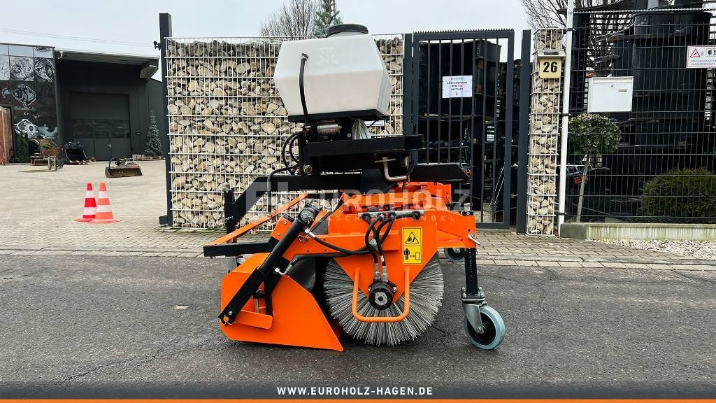 Kehrmaschine ZM2000 Stapleraufnahme - Birste - Komunālā/ Specializētā tehnika: foto 2 Kehrmaschine ZM2000 Stapleraufnahme - Birste - Komunālā/ Specializētā tehnika: foto 2