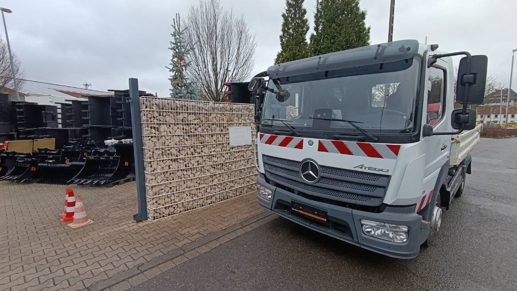 Mercedes-Benz Atego 821, Meiller, 3-Seiten-Kipper, Automatik - Kravas automašīna pašizgāzējs: foto 2 Mercedes-Benz Atego 821, Meiller, 3-Seiten-Kipper, Automatik - Kravas automašīna pašizgāzējs: foto 2