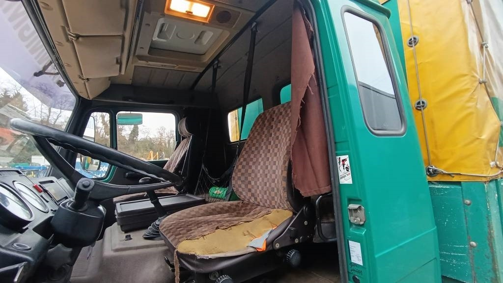 Mercedes-Benz SK 1628, Pritsche, Plane, Alubordwände 3-seitig - Kravas automašīna ar tentu: foto 3 Mercedes-Benz SK 1628, Pritsche, Plane, Alubordwände 3-seitig - Kravas automašīna ar tentu: foto 3