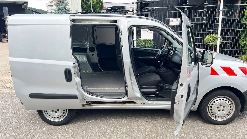 Opel Combo, 1.3 CDTi, Kastenwagen, Klima, PDC - Furgons ar slēgtā virsbūve: foto 1 Opel Combo, 1.3 CDTi, Kastenwagen, Klima, PDC - Furgons ar slēgtā virsbūve: foto 1