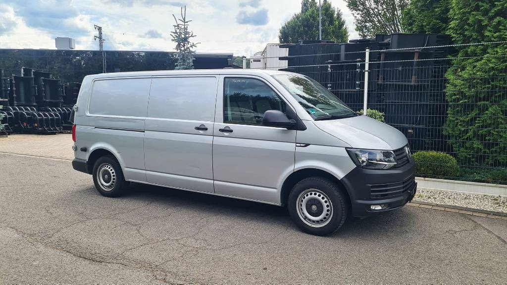 Volkswagen T6 2.0 TDI Kasten- Werkstattwagen, Klima, 3-Sitzer - Mazs furgons: foto 3 Volkswagen T6 2.0 TDI Kasten- Werkstattwagen, Klima, 3-Sitzer - Mazs furgons: foto 3