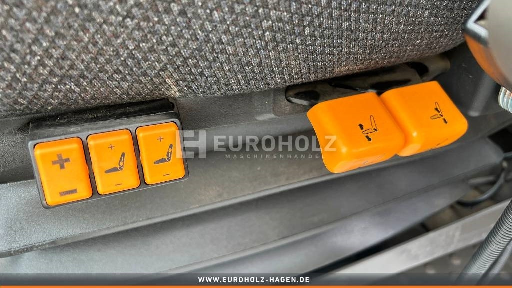 Volvo L 120 G mit Klima und SW, Reifen und Schaufel Neu - Riteņu iekrāvējs: foto 3 Volvo L 120 G mit Klima und SW, Reifen und Schaufel Neu - Riteņu iekrāvējs: foto 3