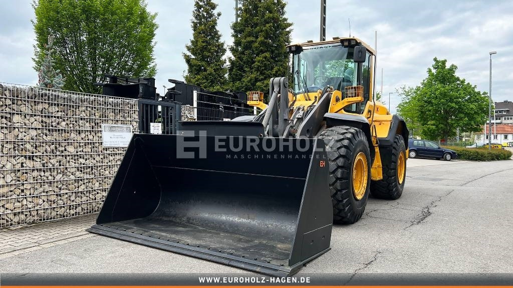 Volvo L 120 G mit Klima und SW, Reifen und Schaufel Neu - Riteņu iekrāvējs: foto 1 Volvo L 120 G mit Klima und SW, Reifen und Schaufel Neu - Riteņu iekrāvējs: foto 1