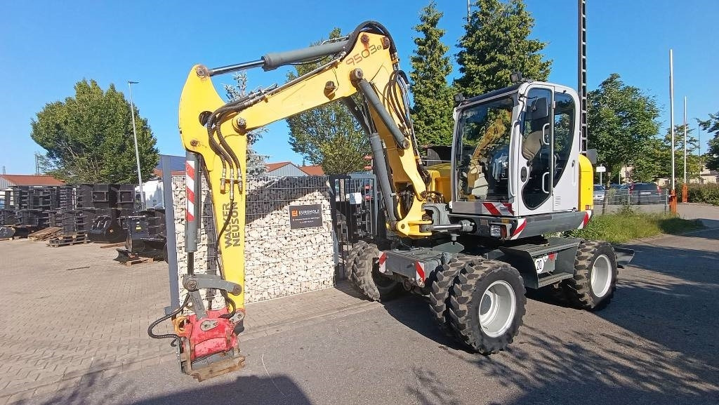 Wacker Neuson 9503 Bagger Powertilt, SW Martin, Verstellausleger - Riteņu ekskavators: foto 1 Wacker Neuson 9503 Bagger Powertilt, SW Martin, Verstellausleger - Riteņu ekskavators: foto 1